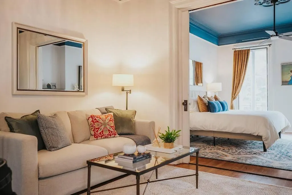 Vakantiehuis Charming Historic District Parlor Level Apartment Savannah Verenigde Staten